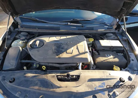 2015 Chrysler 200 C z USA, uszkodzony, nr VIN 1C3CCCCG8FN662911